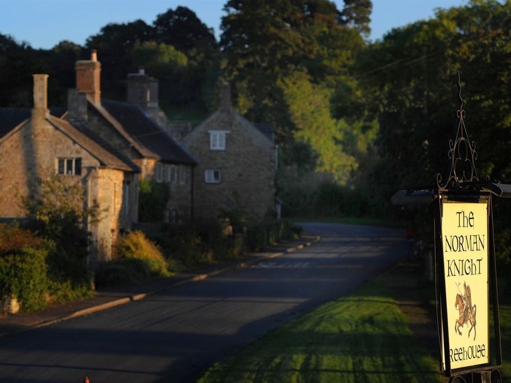 The Norman Knight Whichford Hotel Long Compton Exterior foto